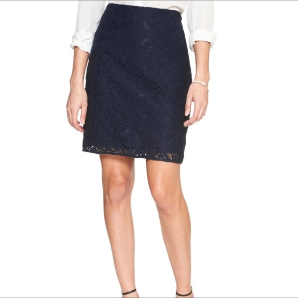 Like New Lace Banana Republic Pencil Skirt.